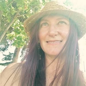 Meet your Posher, Paula